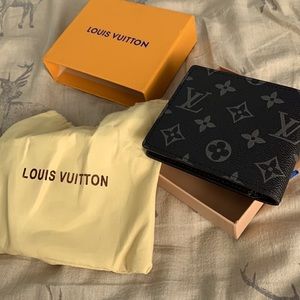 Selling because i simply don’t use it anymore.